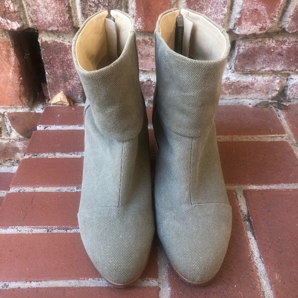 Rag & Bone Newburgh Olive Canvas Ankle Boots - Picture 2 of 5